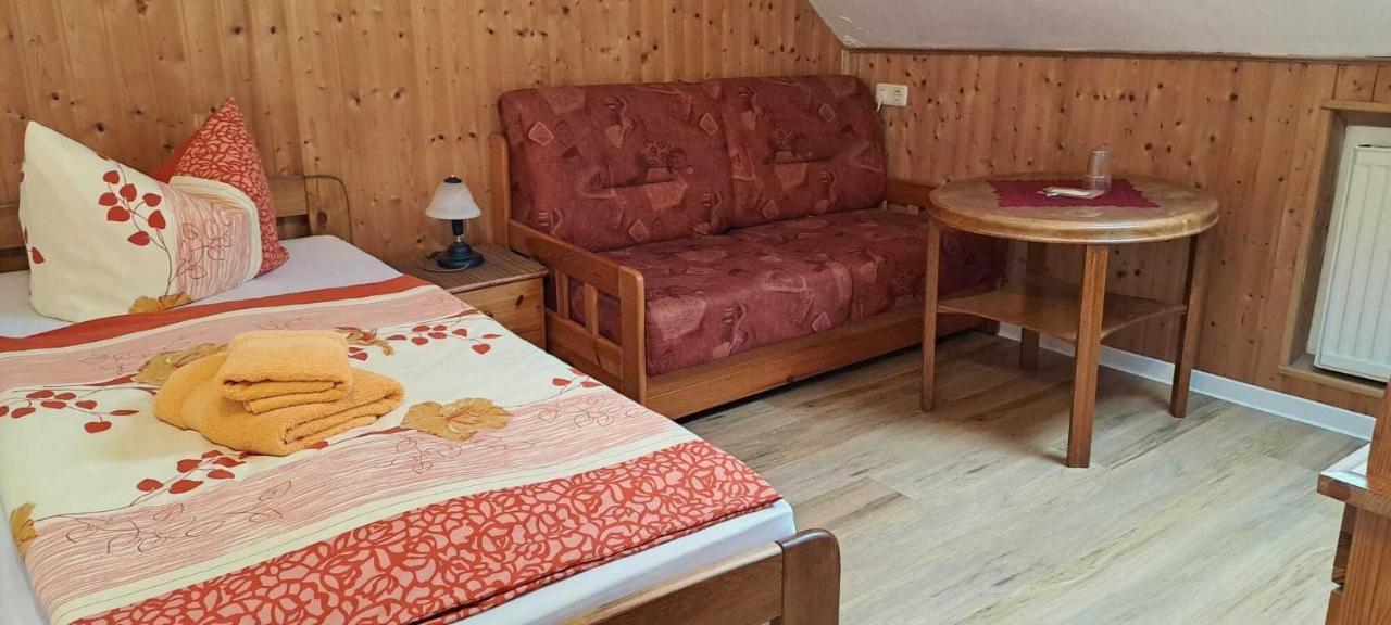Pension & Gasthaus Nostalgie Altendorf  Rom bilde